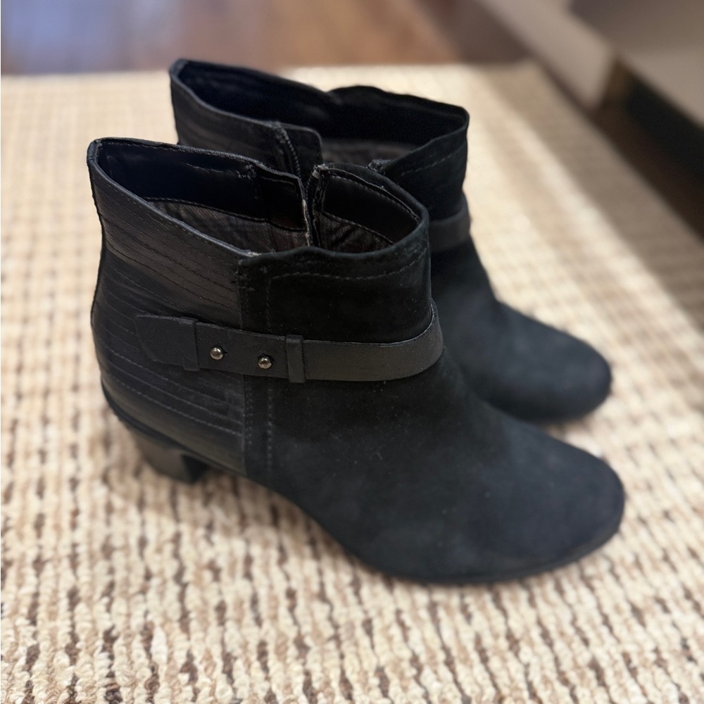 Rockport Classic Black Ankle Booties